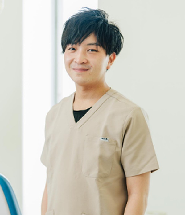 山岸 秀輔